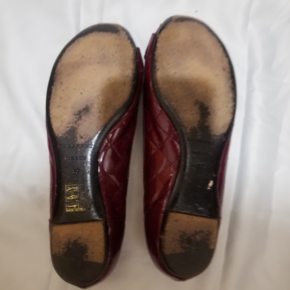 Burberry  Flats. - Picture 3 of 4